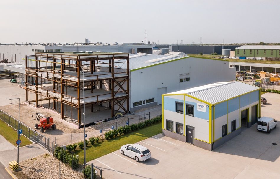 Miért nincs kalkulációs űrlap a LajtaSzig honlapján?