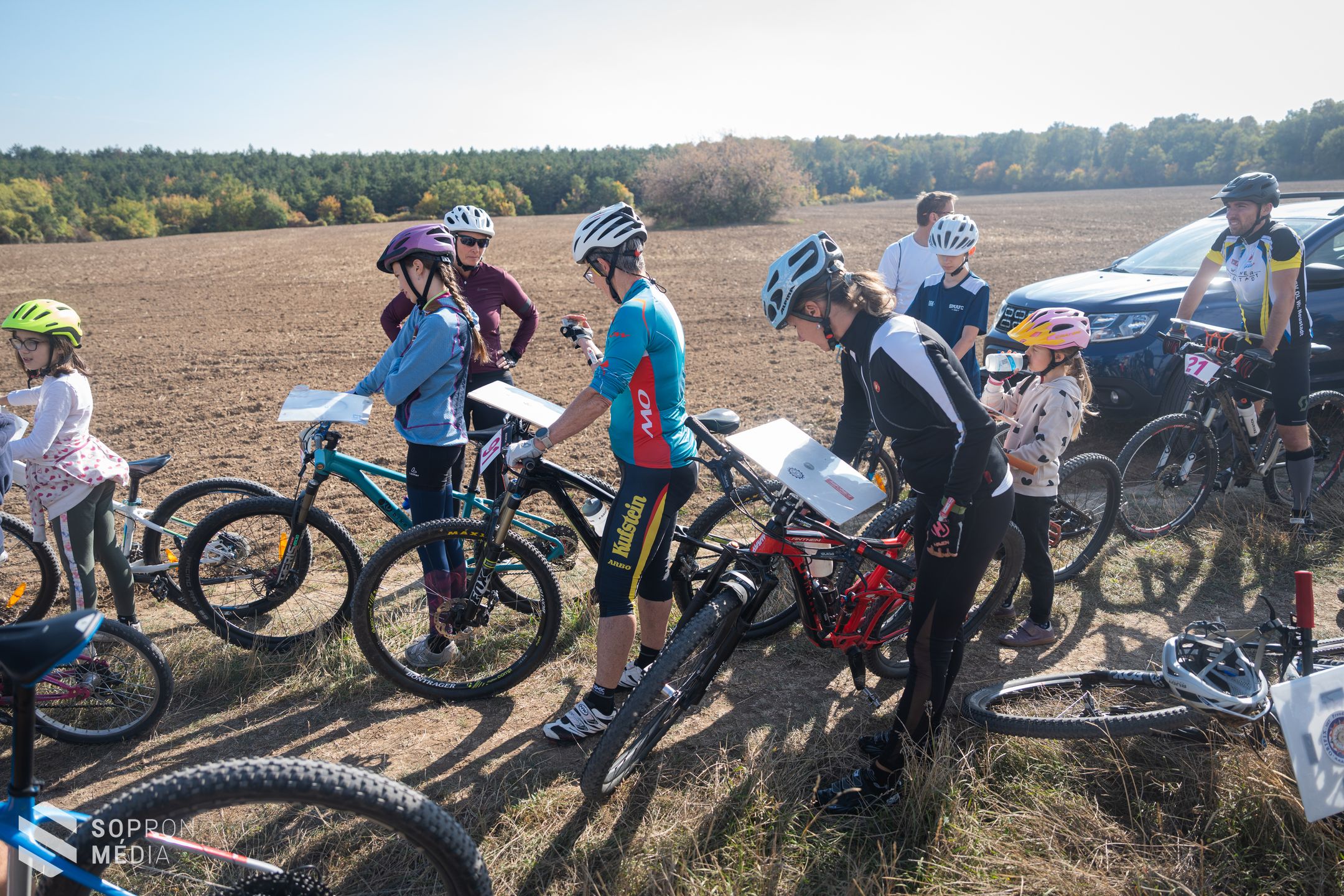 Több mint 130 versenyzővel zajlik a soproni MTBO-verseny