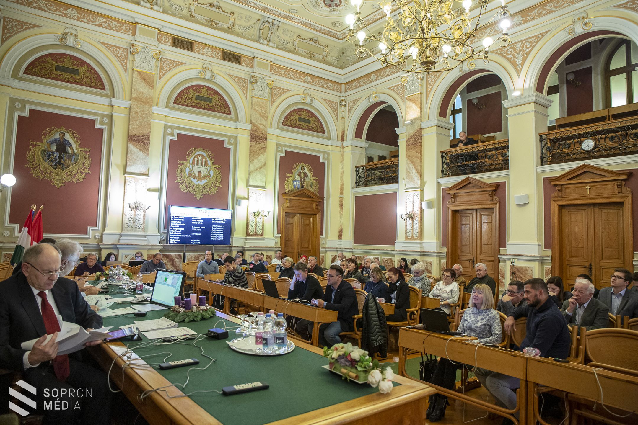 Közmeghallgatás: útfelújítás és közvilágítás a középpontban