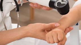 Változik a gyermekbőrgyógyászati ellátás működési rendje a Soproni Gyógyközpontban