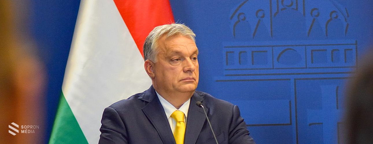 Hétfőtől díjmentes a közterületi parkolás - jelentette be Orbán Viktor