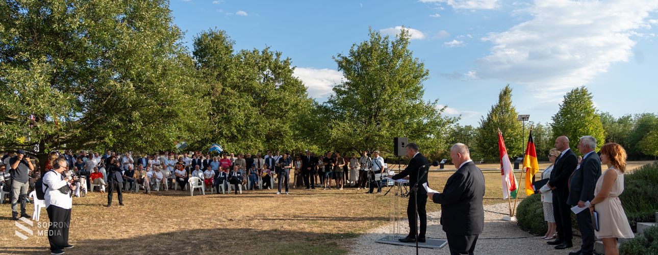 A Páneurópai Piknik 37. évfordulójára emlékeztek Sopronpusztán