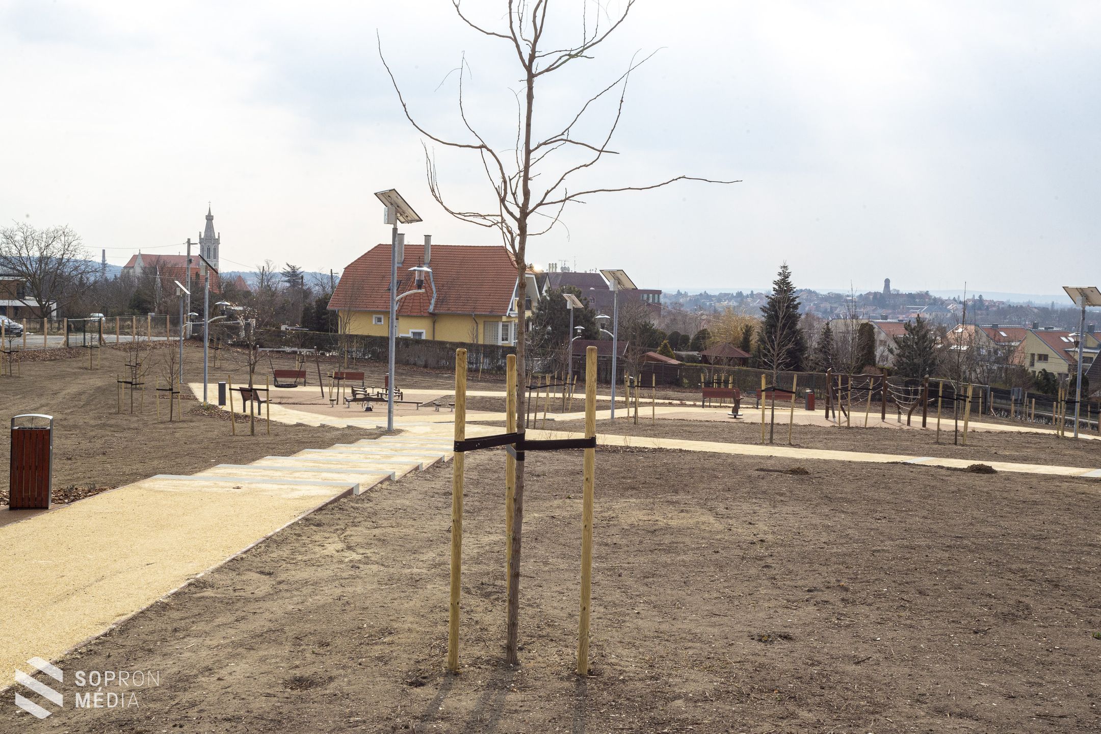 Új park a Koronázódombon