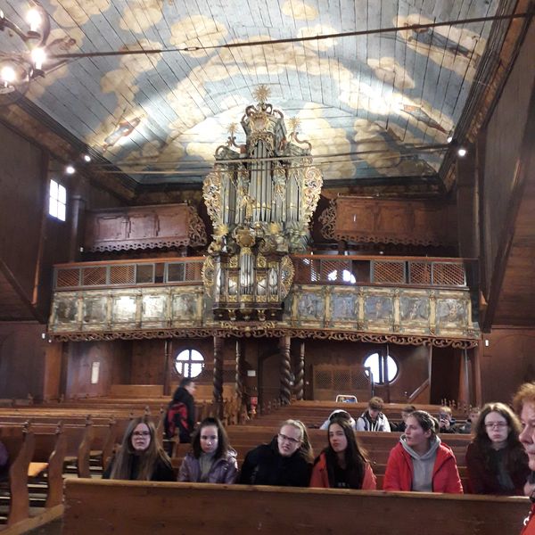 „Irodalmi és történelmi hősök Hont, Nógrád és Gömör vármegyékben, valamint a Szepességben” Határtalanul! program  (Lövői és zsirai 7. osztályosok)