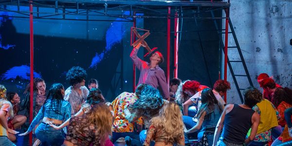 Képzelt riport egy amerikai popfesztiválról