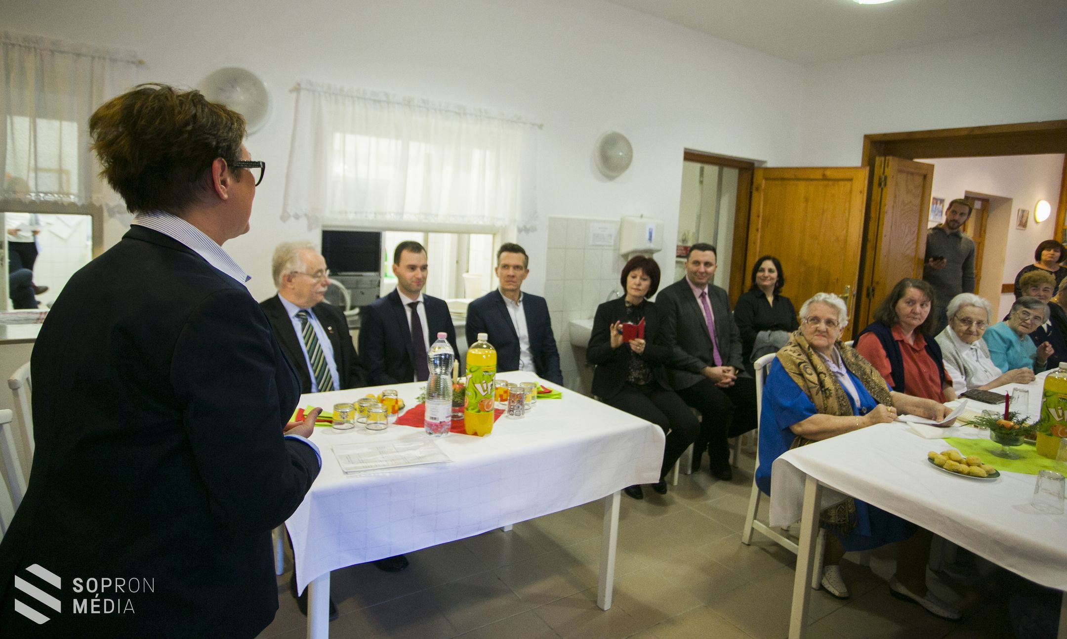 Az Ikva Nyugdíjas Otthon karácsonyi ünnepsége 