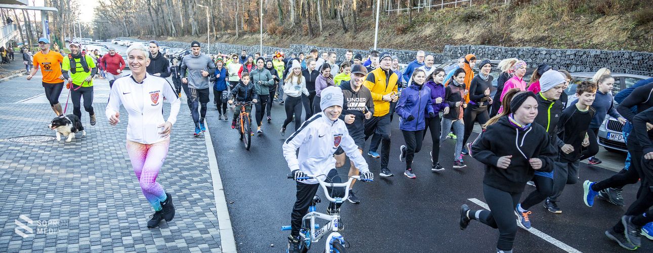Jó hangulatú szilveszteri futás