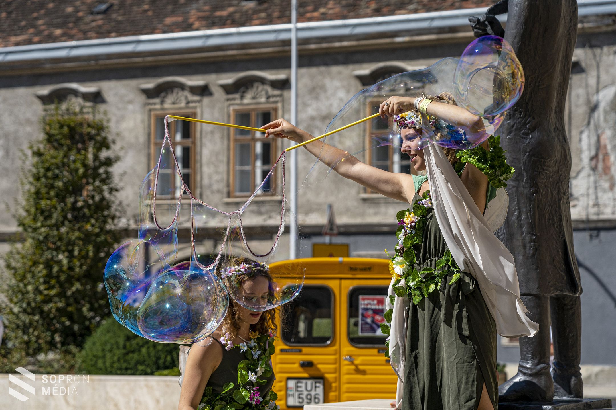 Ismét feltárult a kulisszák titokzatos világa a Soproni Petőfi Színházban