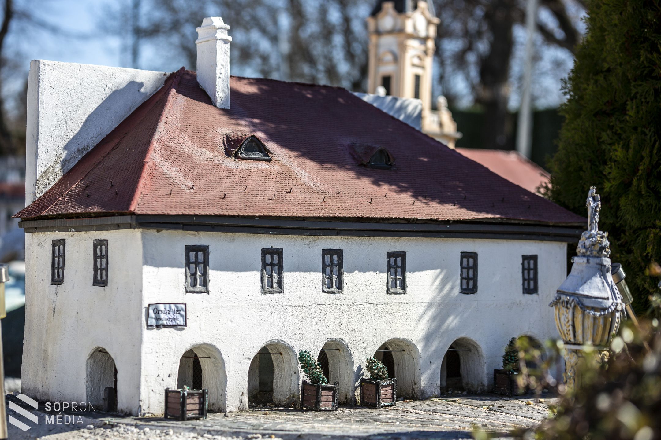 Sopron vármegye kincsei gyönyörű maketteken – GALÉRIÁVAL!
