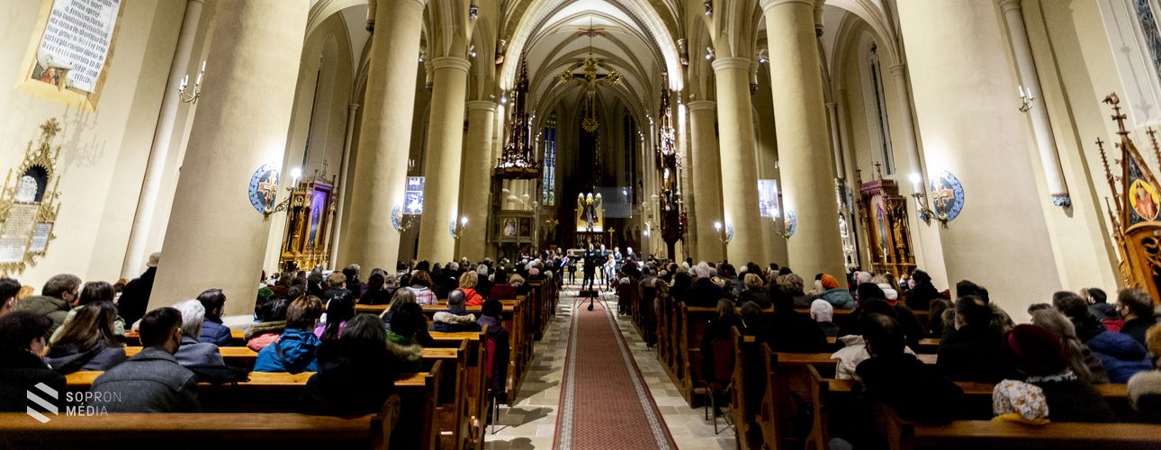 Adventi koncert a Szent Mihály-templomban