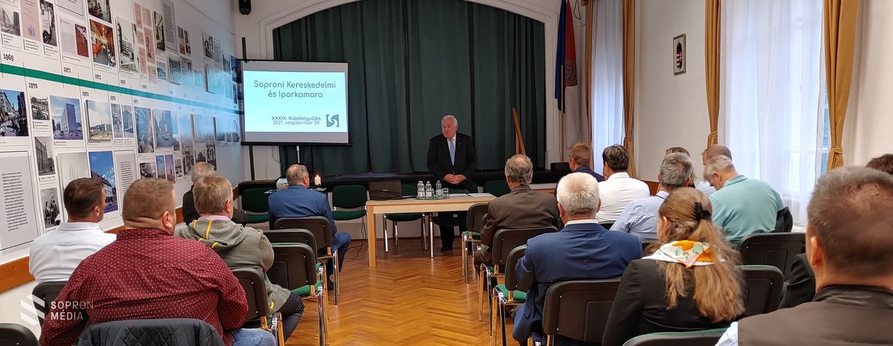Küldöttgyűlés a Soproni Kamarában