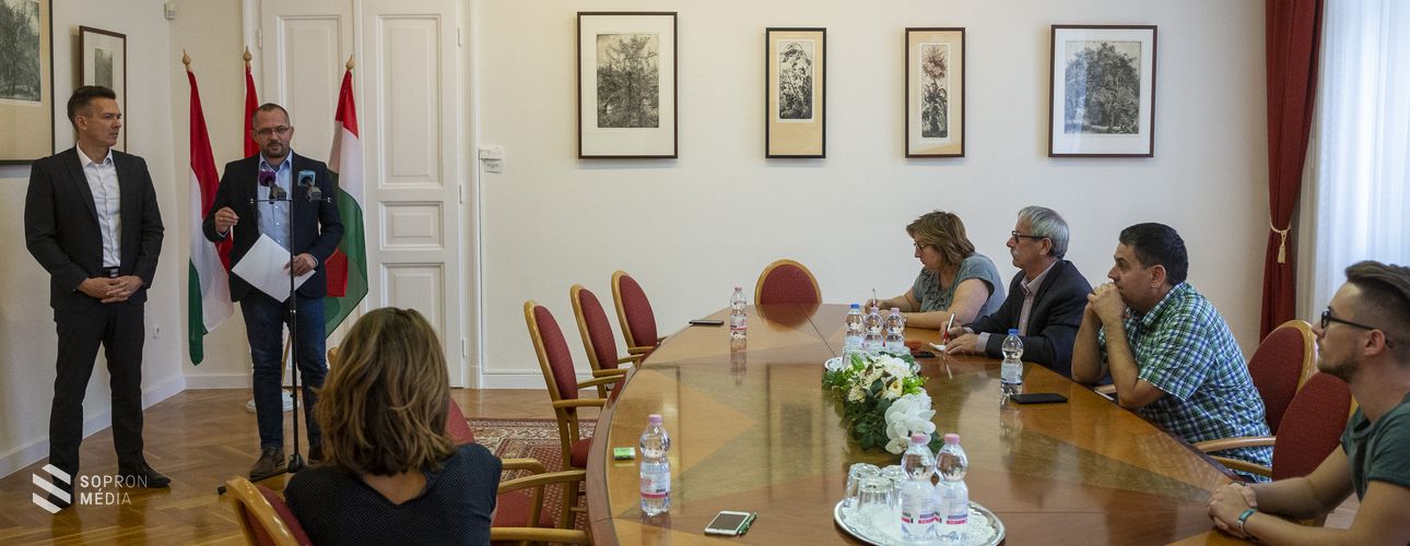 Jól haladnak a beruházások Sopronban