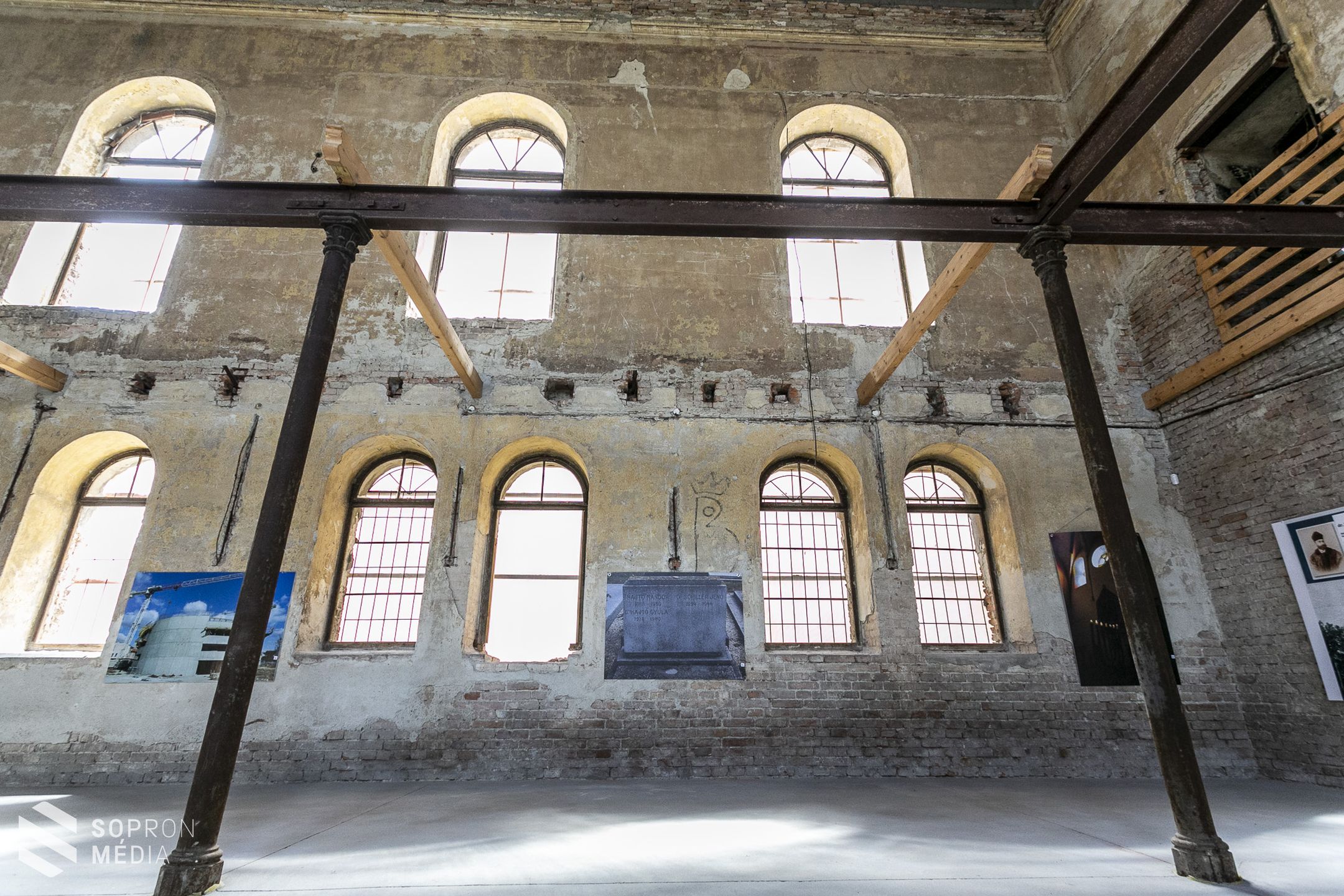 Megnyitotta kapuit a látogatók előtt az ortodox zsinagóga a Papréten