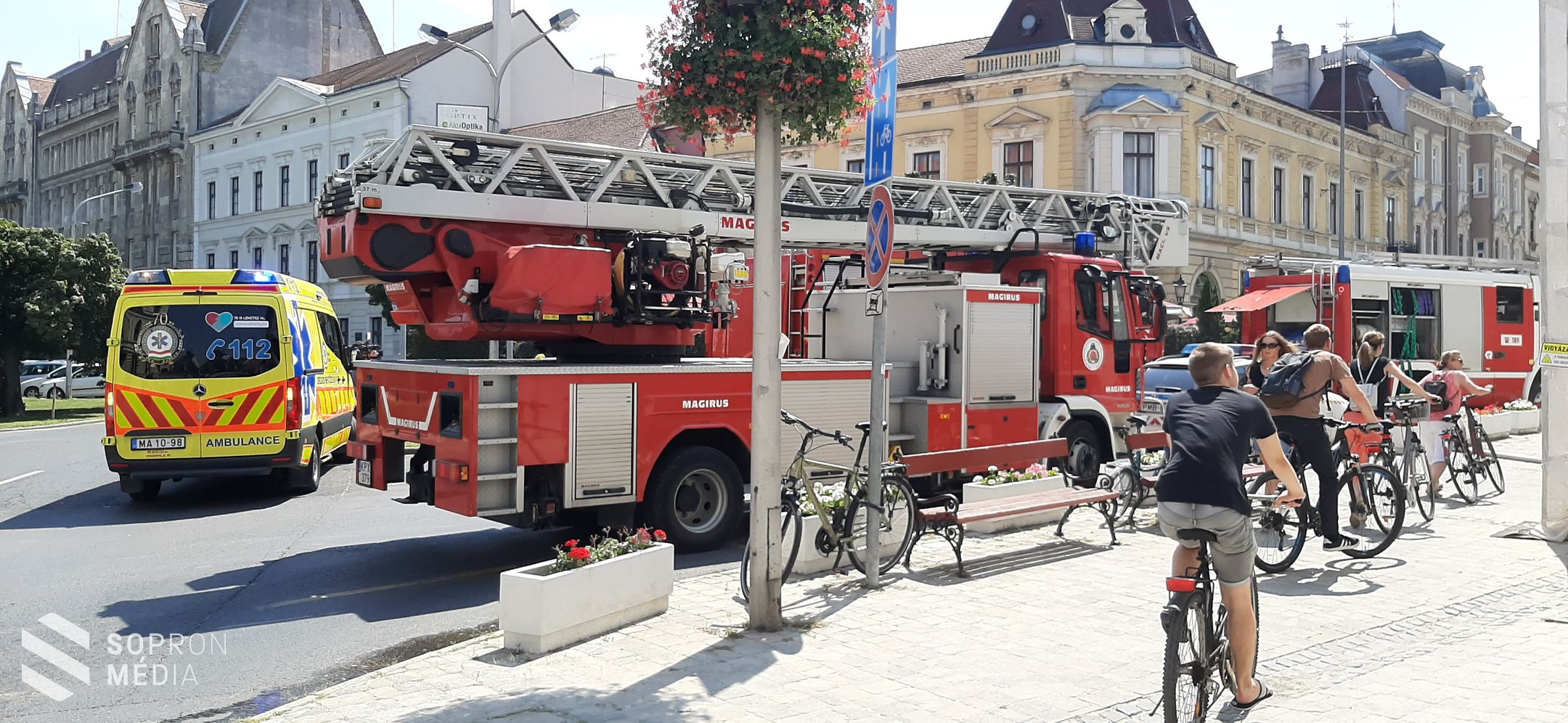FRISSÍTETT! Tűzhelyen felejtett étel miatt vonultak ki nagy erőkkel a soproni tűzoltók