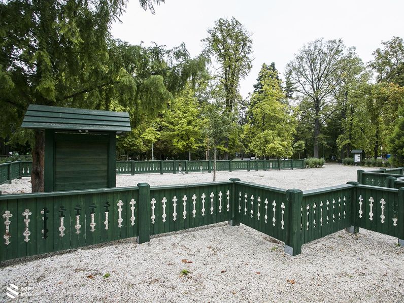 A társasági élet meghatározó helyszíne volt az Erzsébet-kert 