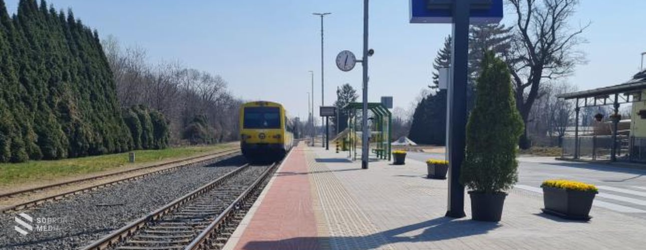 MÁV: jelentősen megnövekedhet a hétvégén az utasforgalom