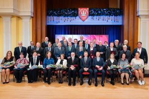 A városi kitüntetések átadásával vette kezdetét a hűségnapi ünnepségsorozat