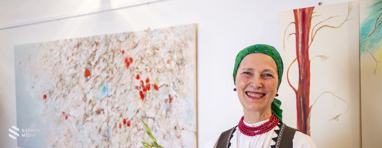 Szabó Katalin festőművész kiállítása már megtekinthető a Várkerület Galériában