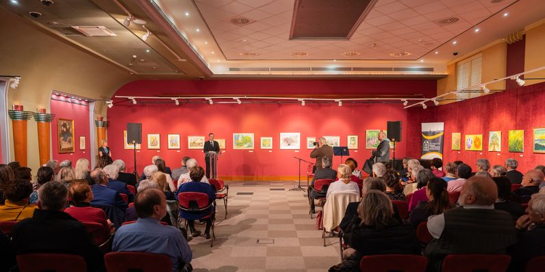 Ünnepélyes keretek között nyitották meg a Tavaszi tárlatot