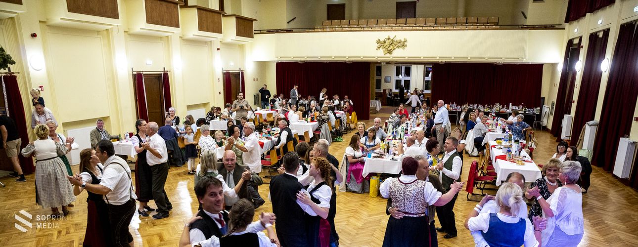 Szüreti mulatság – Wandorfer Weinlese
