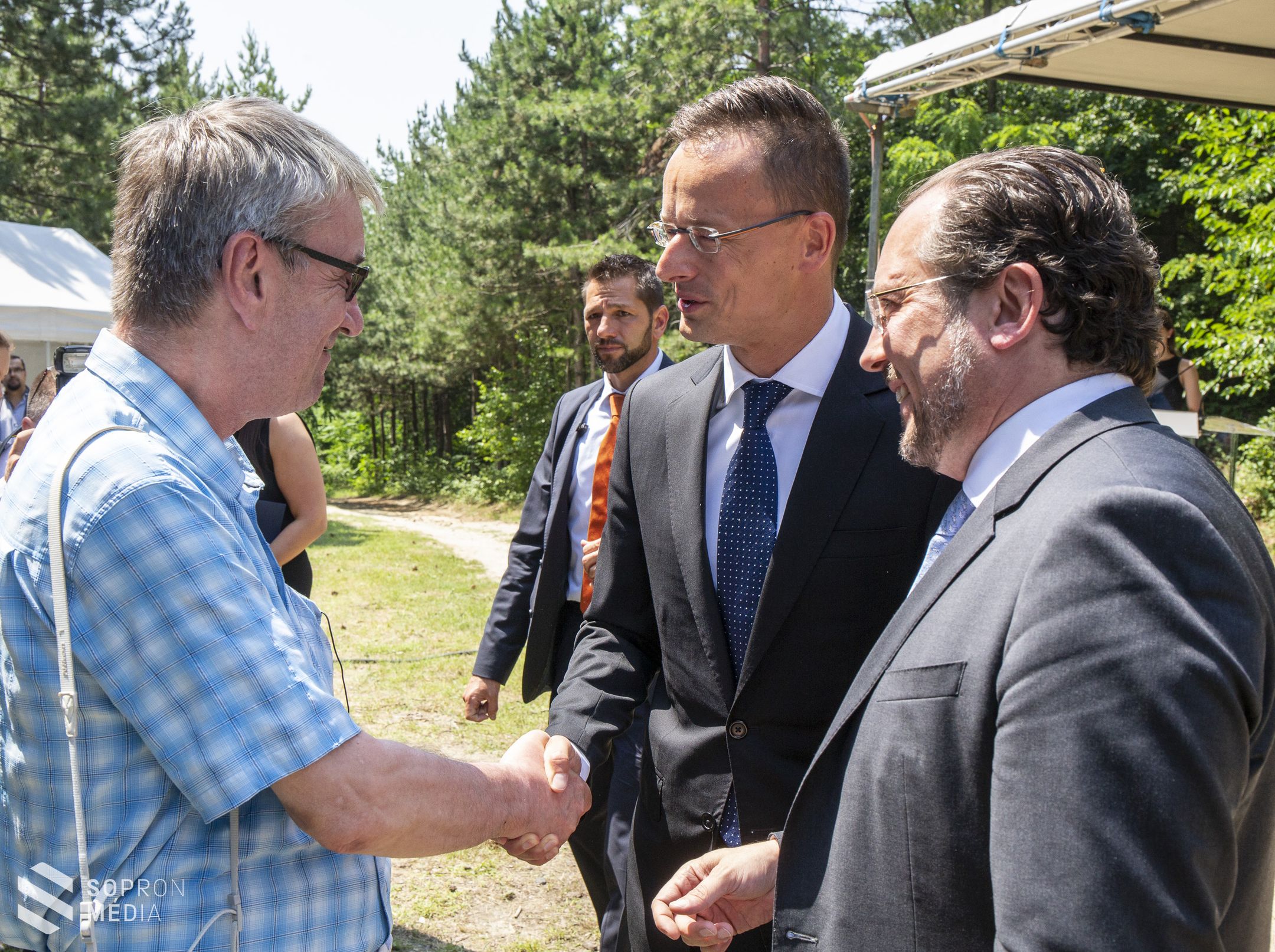 A vasfüggöny átvágásának helyszínén találkoztak a külügyminiszterek