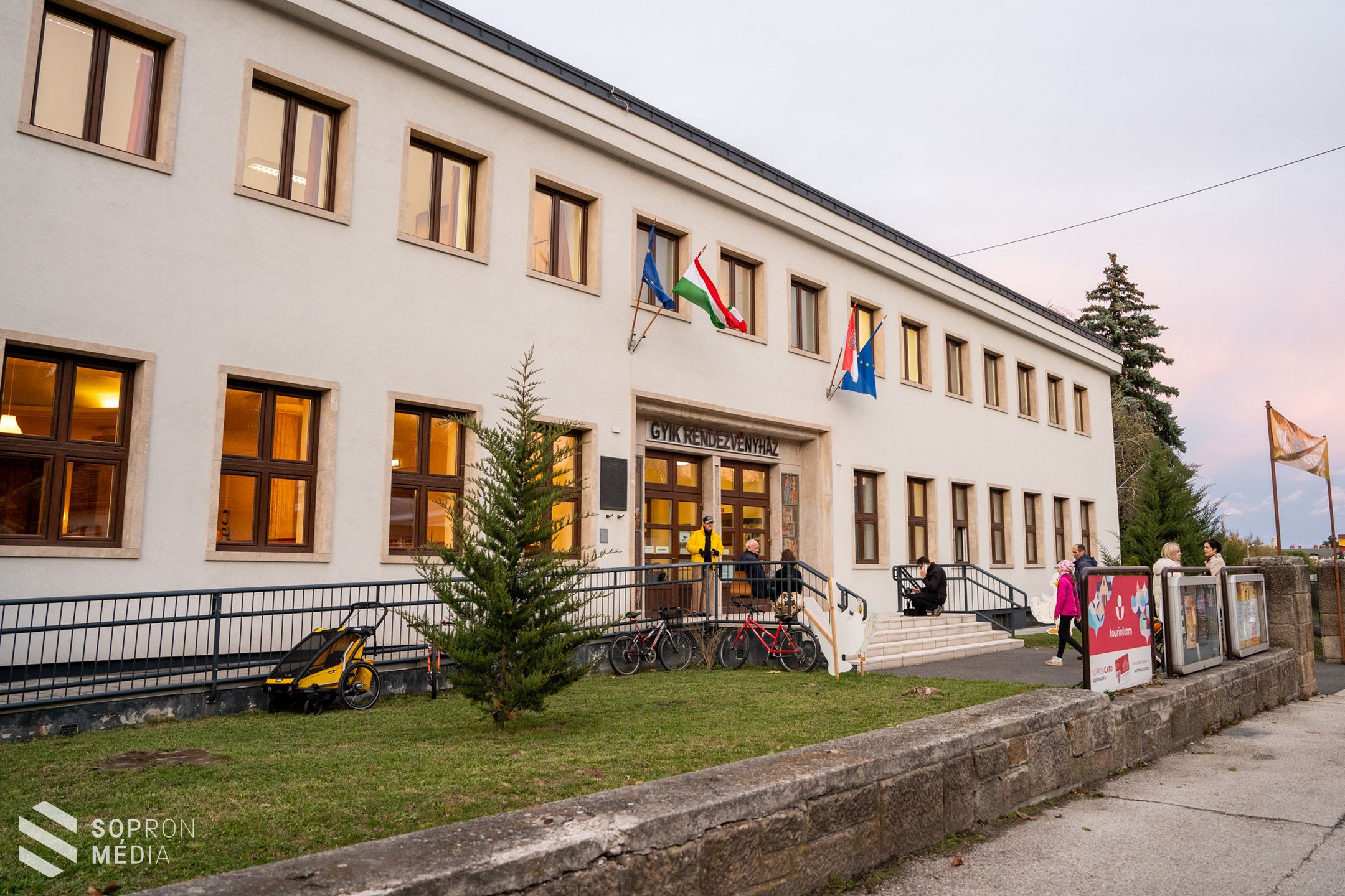 Újra gyerekzsivajtól volt hangos a GYIK Rendezvényház