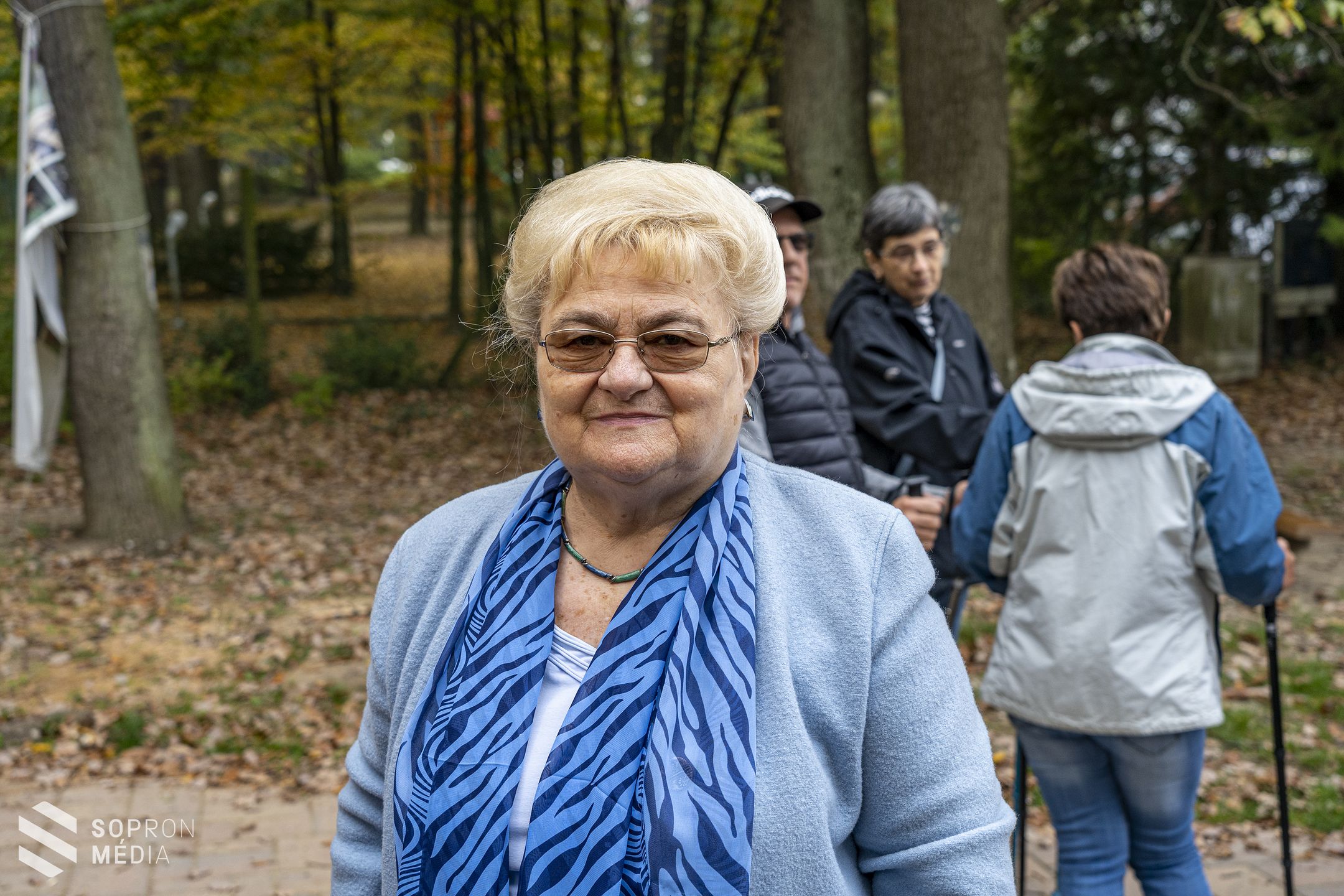 Idősek világnapja és szív világnapja – A jeles dátumok előtti tisztelgésként gyalogtúrát szerveztek a parkerdőben