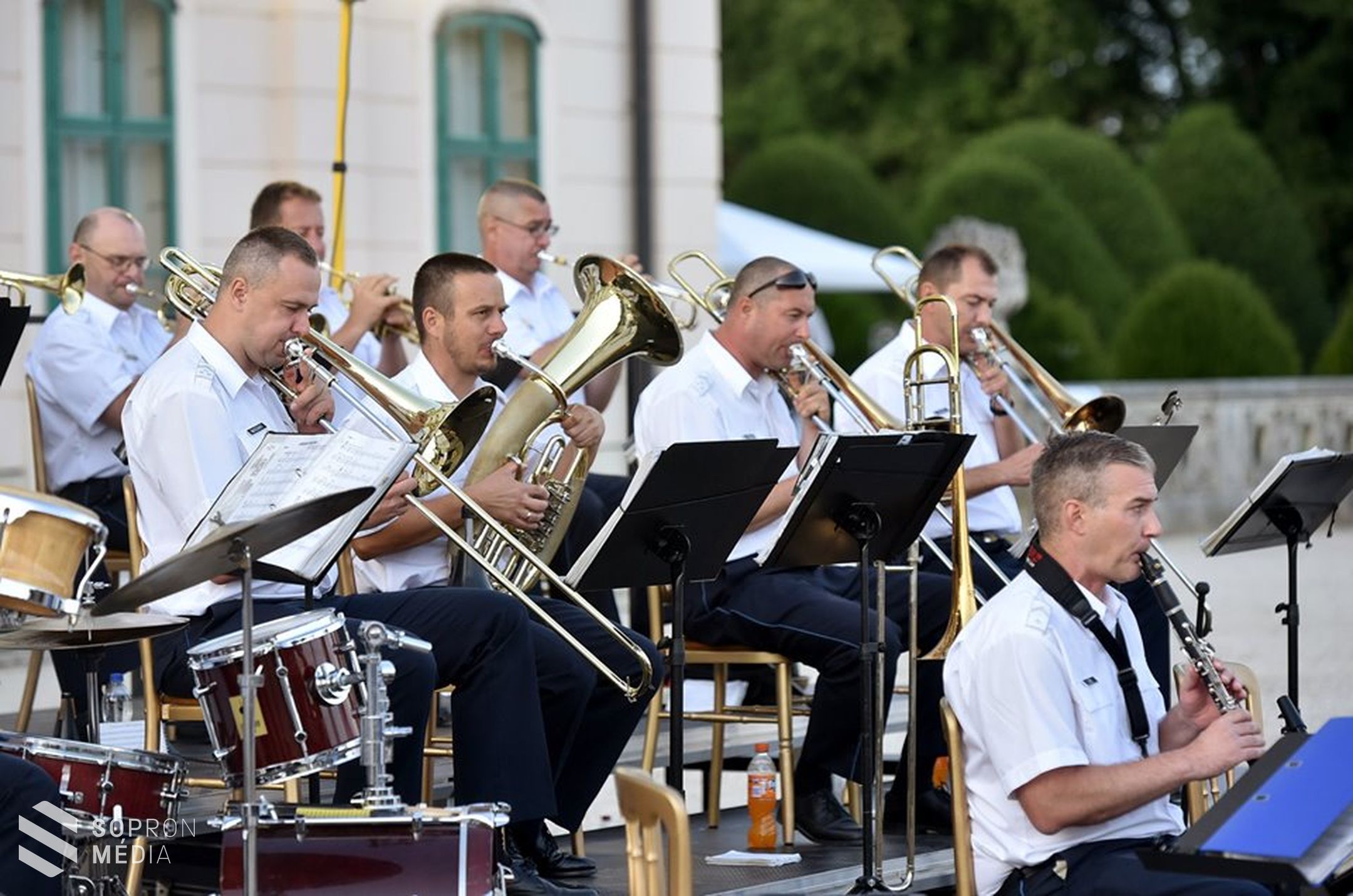 Piknik 30 koncert a fertődi Esterházy-kastélyban