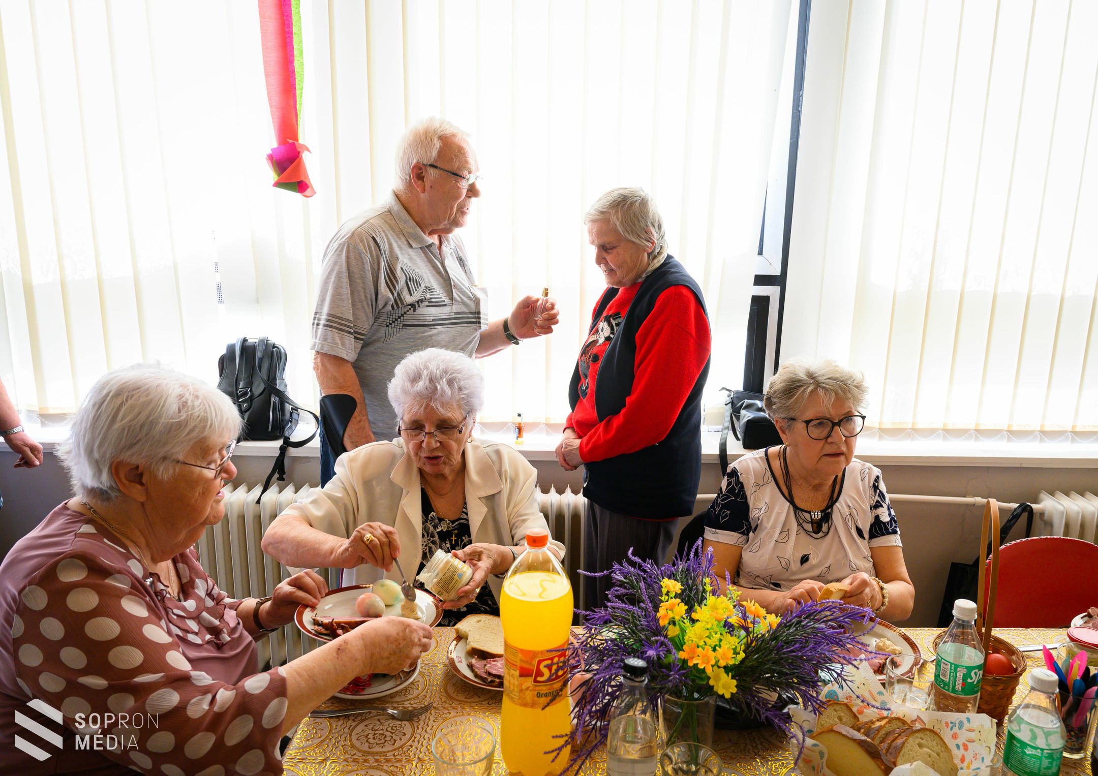 Tavaszköszöntés a Ciklámen Nyugdíjas Klubban