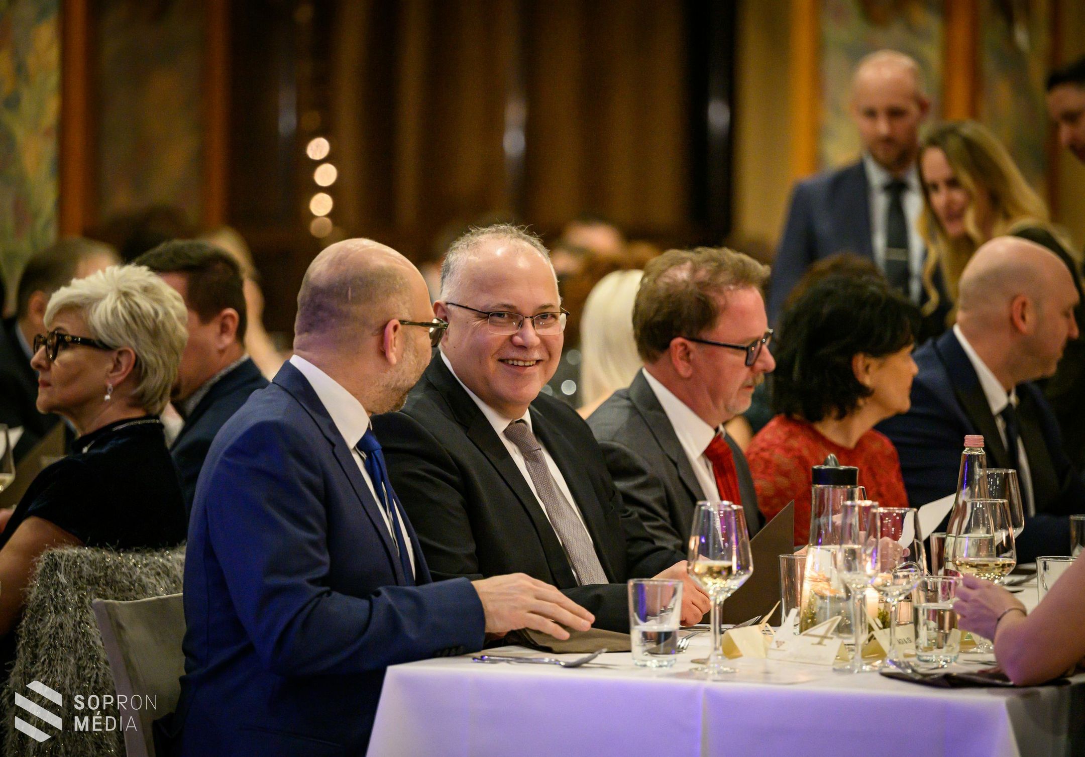 Borászbál a közösségépítés és a jótékonykodás jegyében