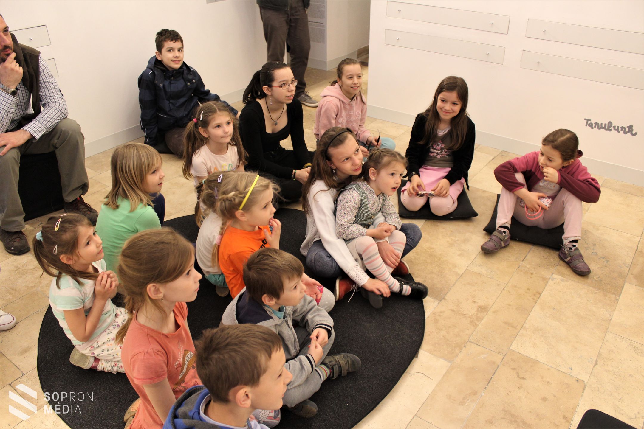 Vidám szombat a Macskakőben