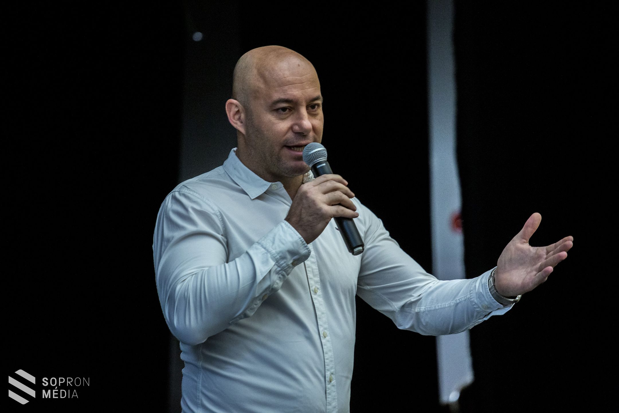 Megtöltötték az aerobicosok a GYIK Rendezvényházat