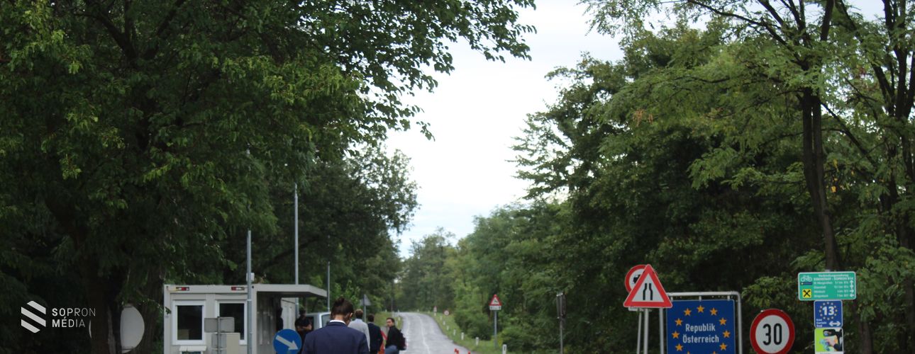 Az osztrák kormány csökkenti a németül rosszul tudó külföldiek és menekültek juttatásait