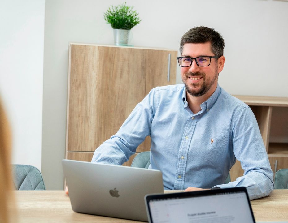 Sales manager borító képe