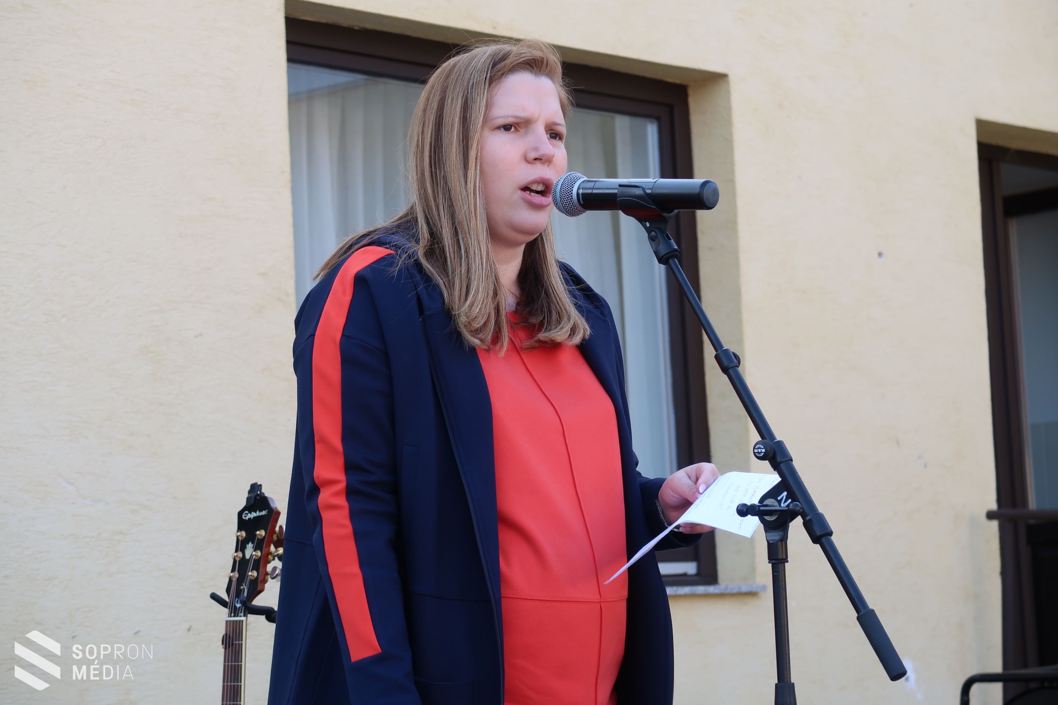 Bor és babfesztivált rendeztek Balfon