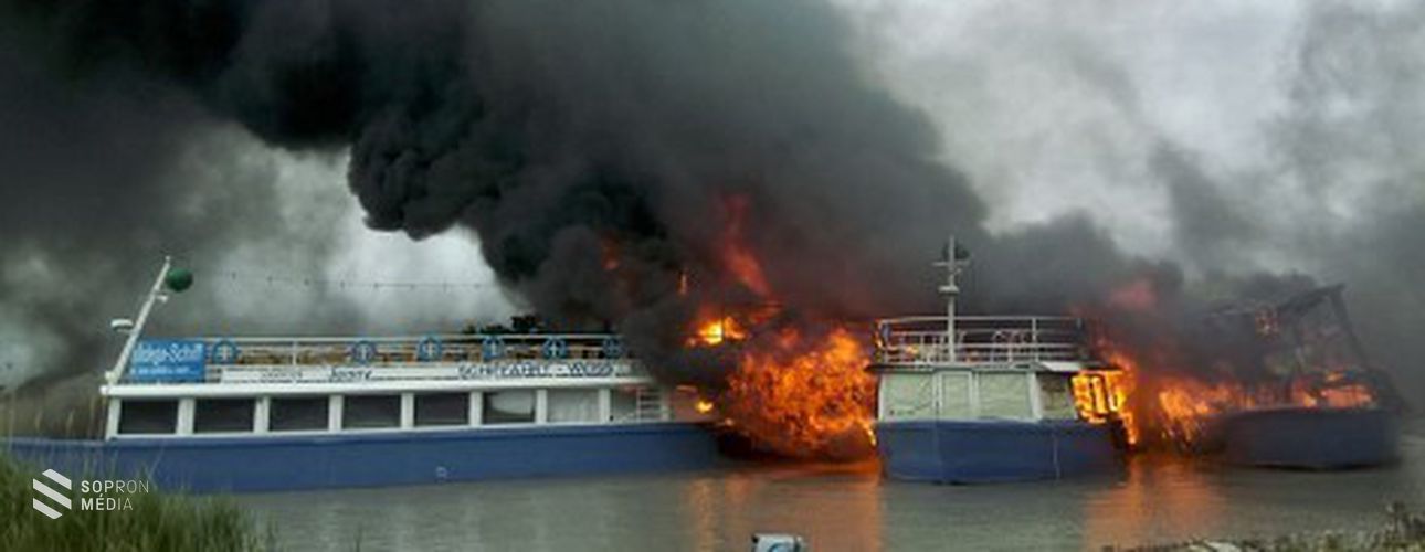 Hajók égtek ki Fertőmeggyesen-Videó