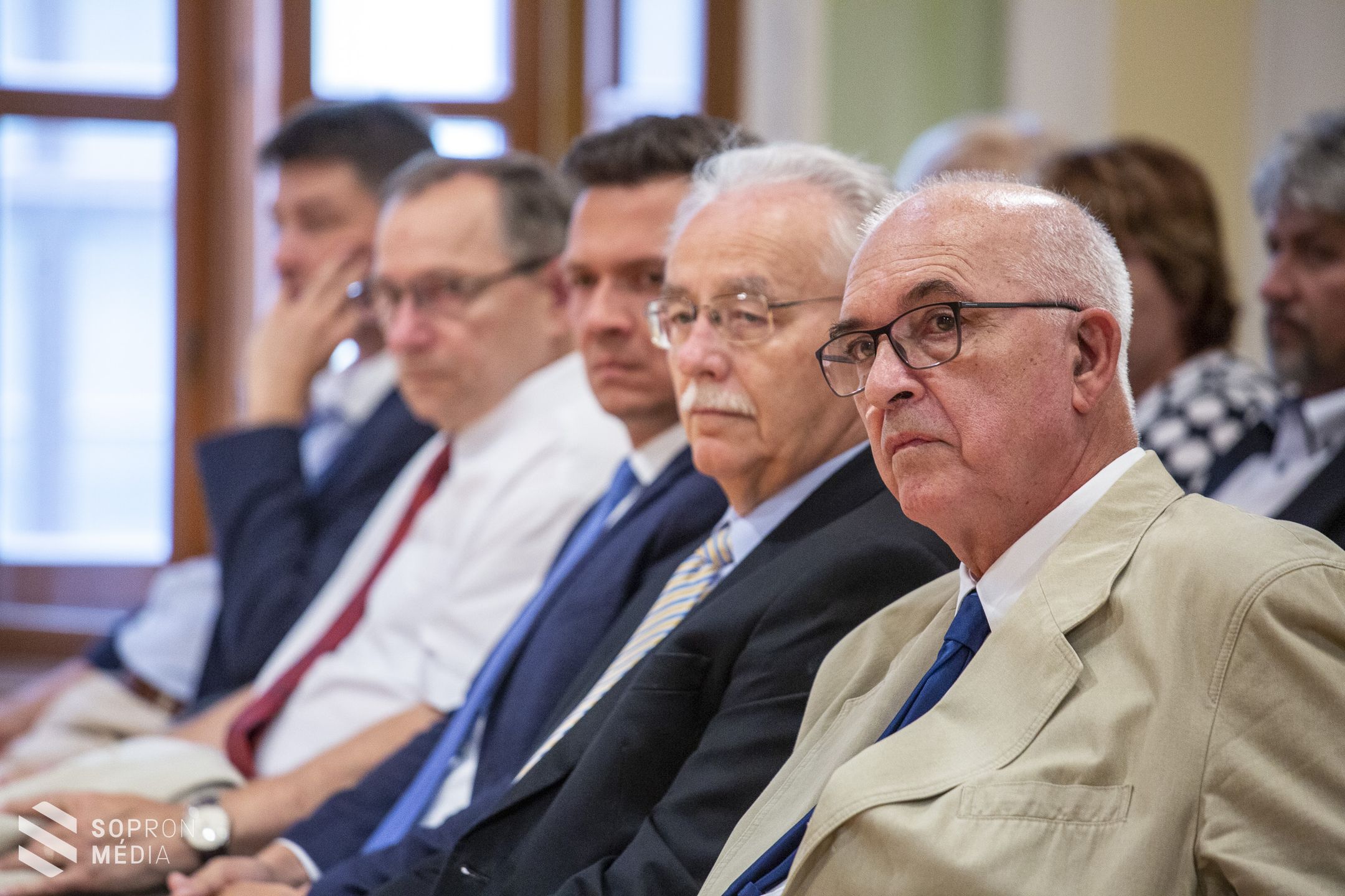 Az egészségügy kiválóságait díjazták