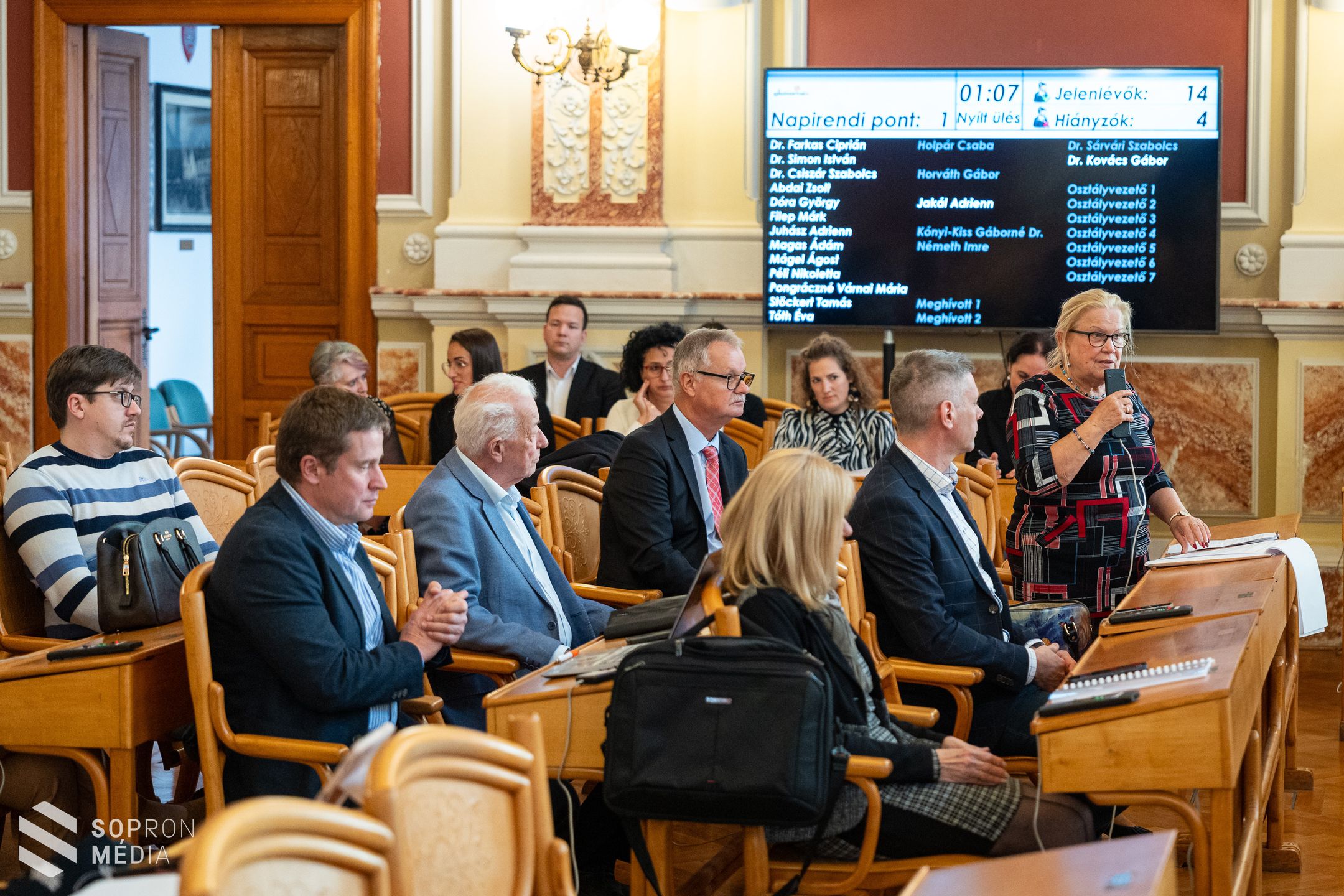 Rendkívüli közgyűlést tartottak szerdán Sopronban