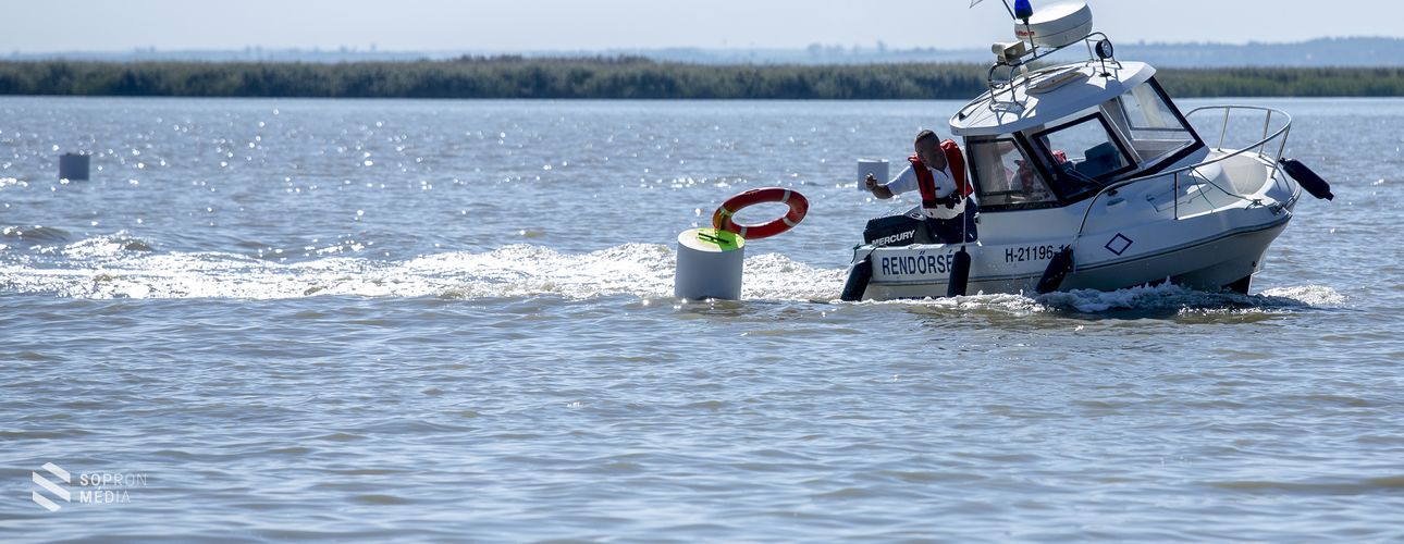 17. Országos Vízirendészeti Rendőr Járőrverseny a Fertő tavon 