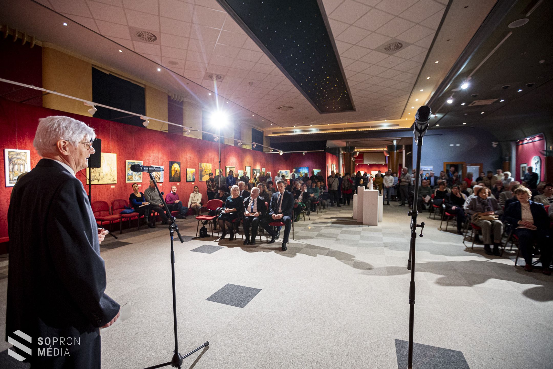 Megnyílt az Adventi tárlat – Megjelent a Soproni Füzetek 2022