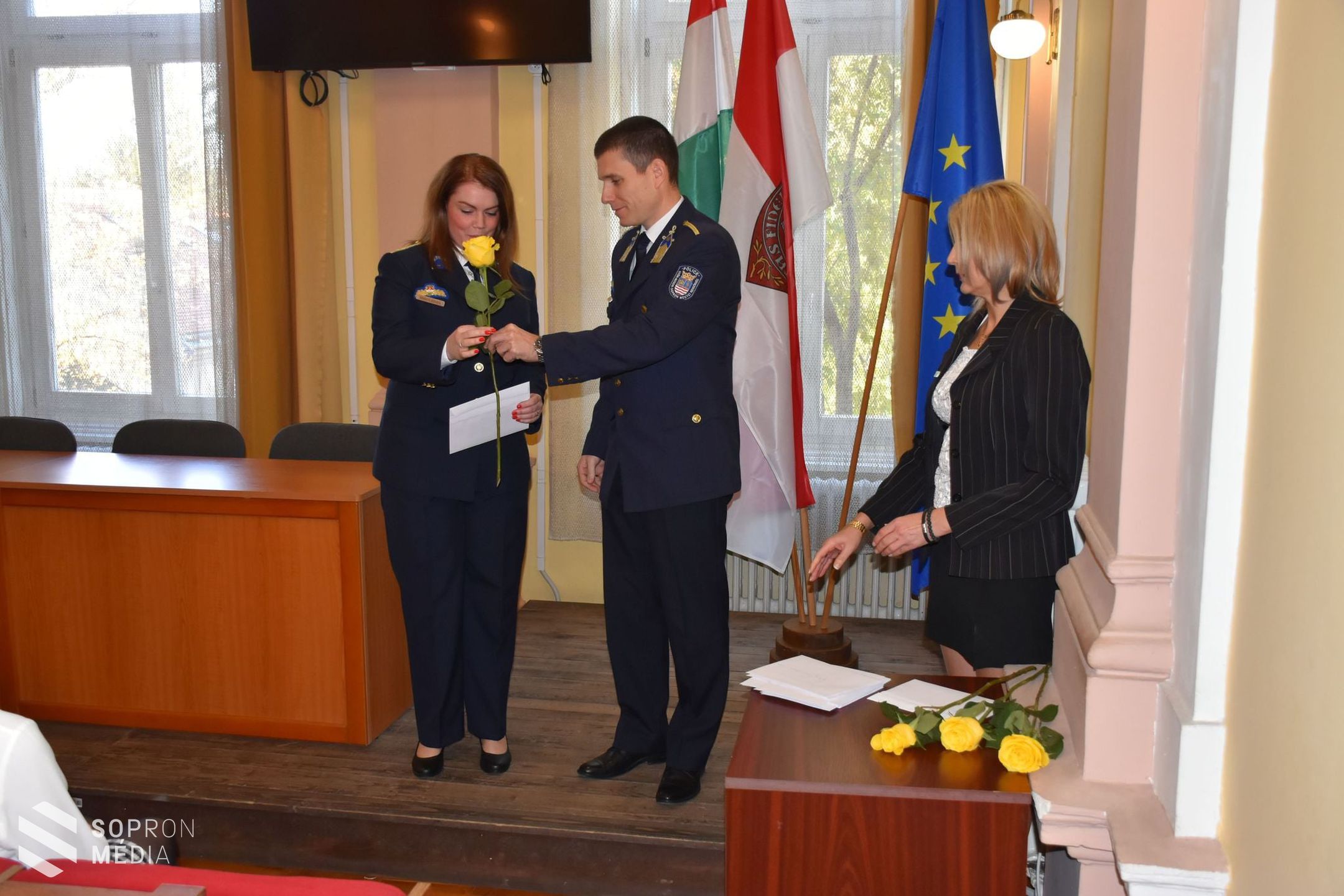 Elismerésben részesültek a soproni rendőrök