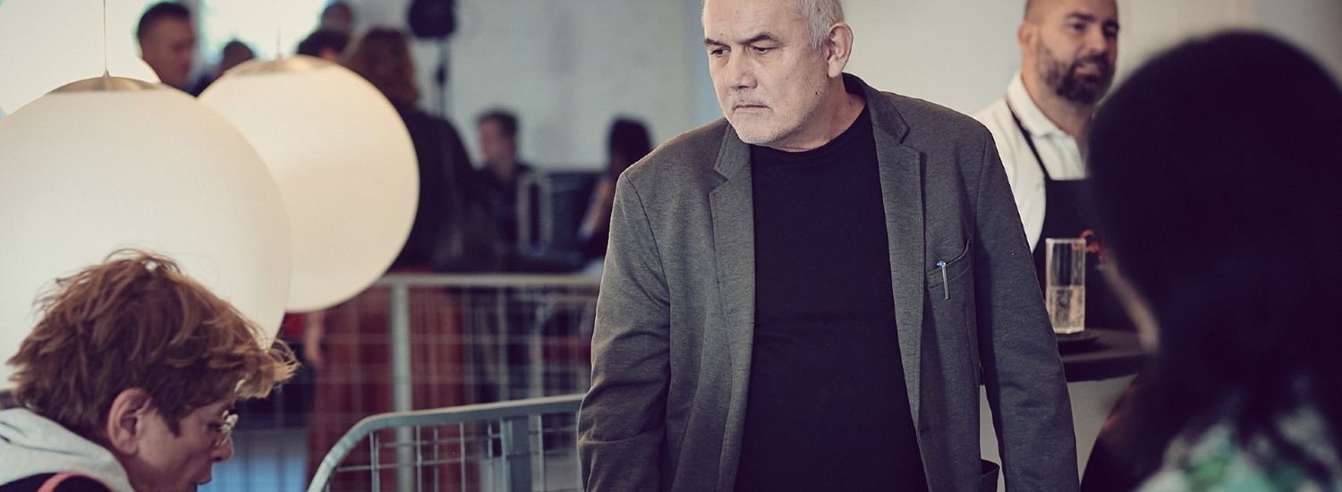 Isten éltesse Darvasi Lászlót