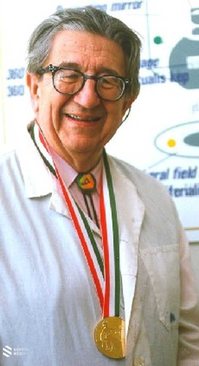 Dr. Greguss Pál 