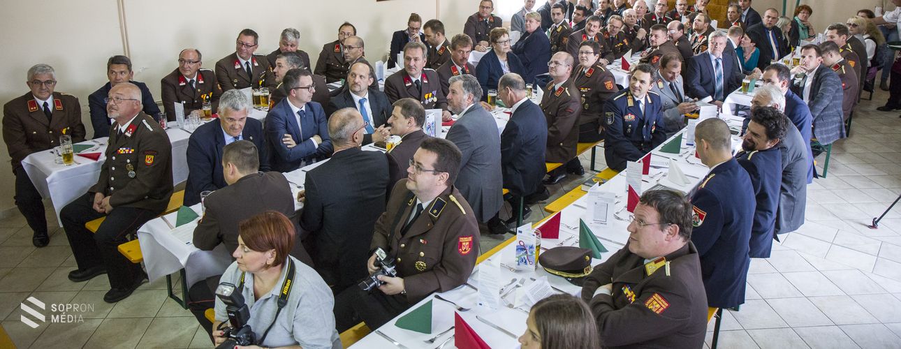 Magyar alapítólevél az osztrák tűzoltóknak