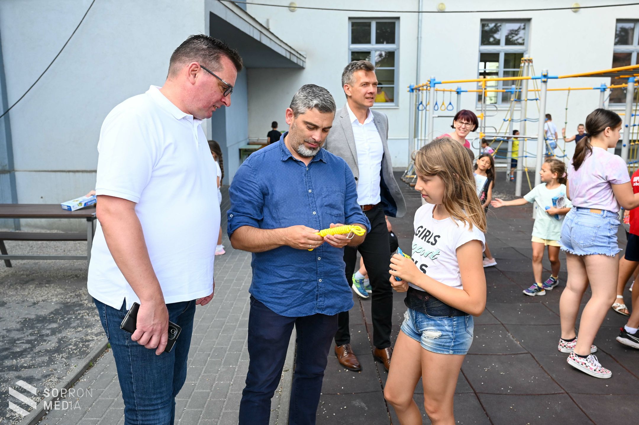 Ajándékot kaptak a nyári napközisek