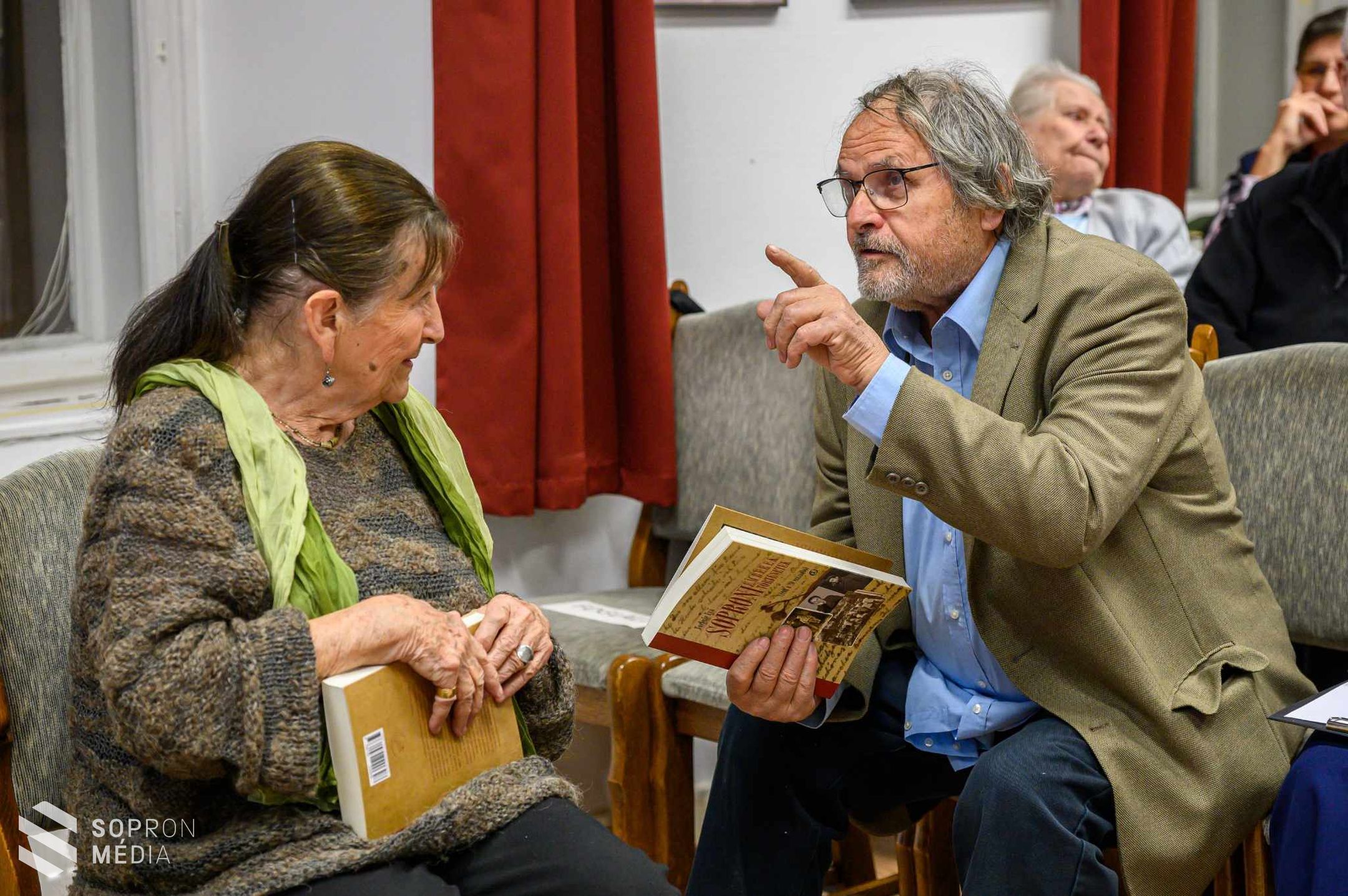 Megjelent Turbuly Éva történész interjúkötete Soproni emberek, soproni történetek címmel