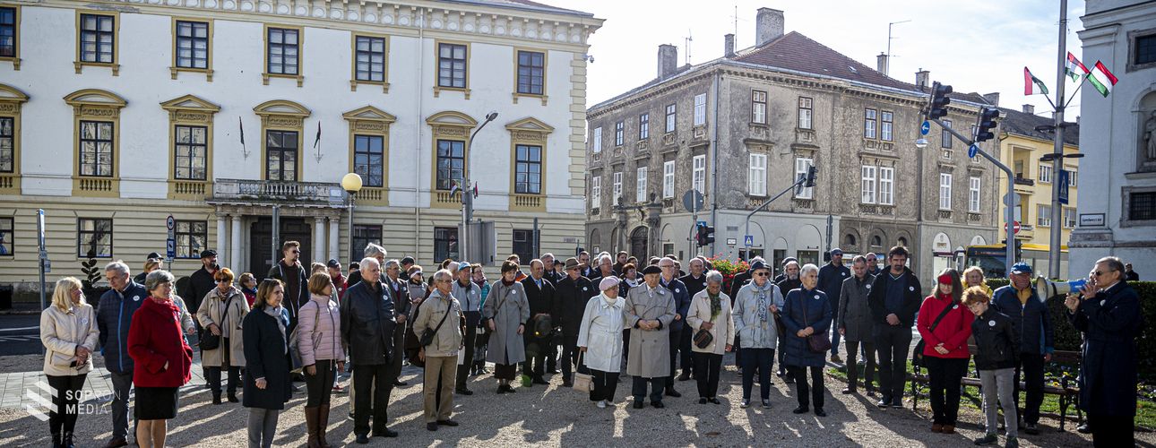 Rotary-séta az egykori képzőművész tagtársakra emlékezve