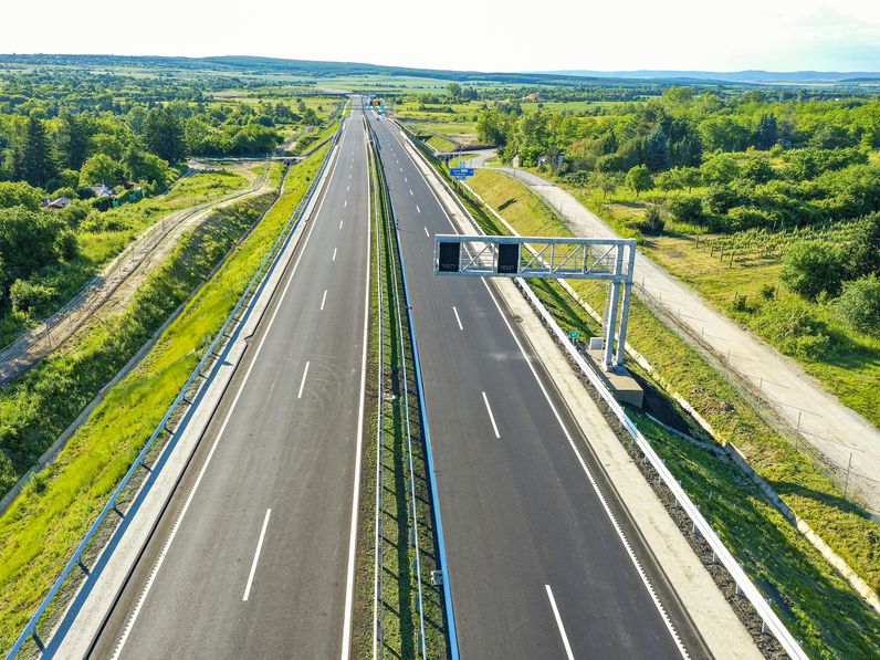 Szerda reggeltől ideiglenesen az M85 bal oldala is használható lesz a Fertőrákosi úti és a Balfi úti csomópontok között 