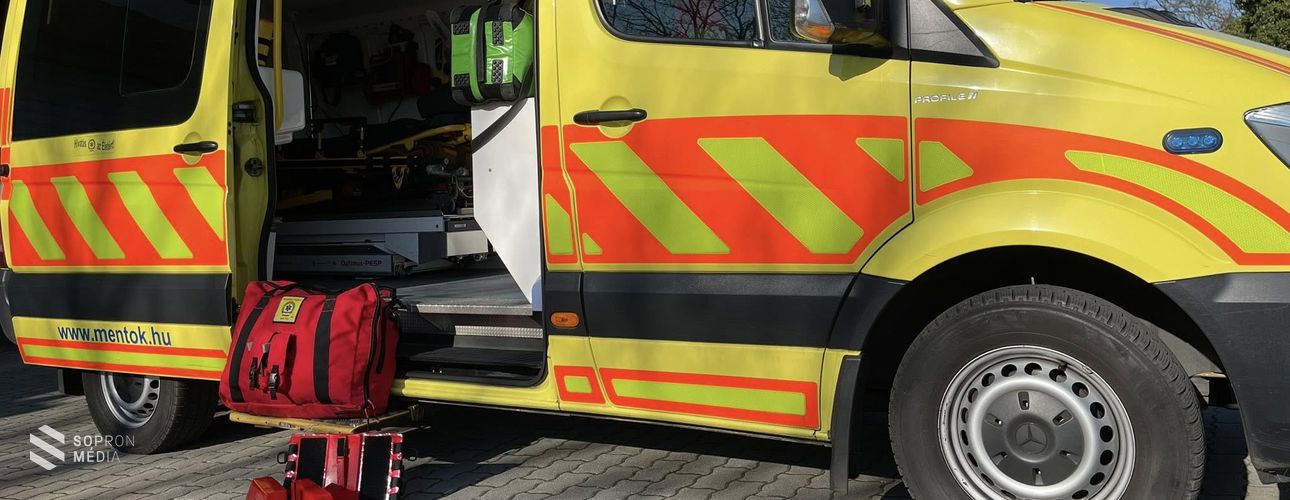 Fejlődik a soproni mentés: Új eszközökkel bővült a Soproni Mentőállomás BLS mentőegységeinek felszerelése