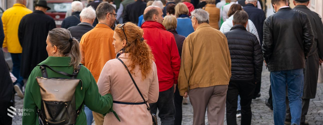 Folytatódott a jótékonysági séta hagyománya a nemzeti ünnepen